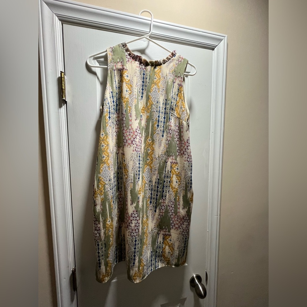 Ces Femme Floral Sleeveless Dress. Women’s Size S